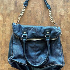 STEVE MADDEN BLACK AND GOLD HOBO BAG